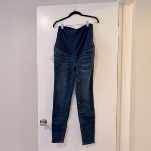 Ingrid & Isabel NWT Maternity Blue Jeggings with Classic Denim Style size 27